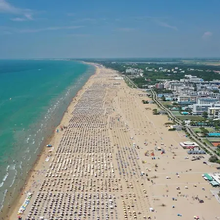 Appartement Family-friendly Poolside Tranquility Bibione